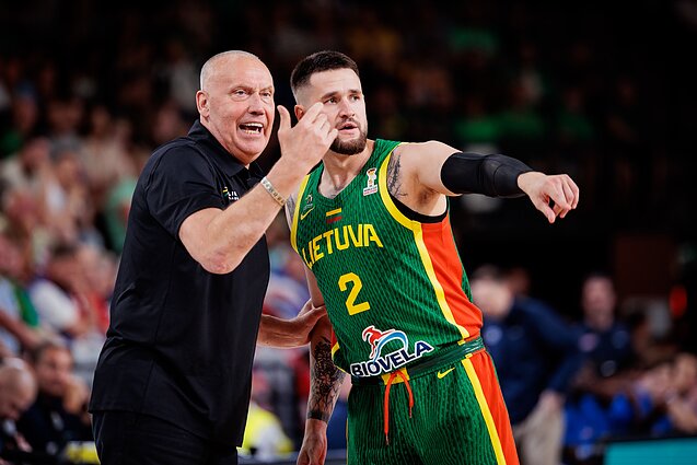 Rimas Kurtinaitis ir Margiris Normantas, pasaulio čempionato atranka: Lietuva – Didžioji Britanija Rimas Kurtinaitis ir Margiris Normantas, pasaulio čempionato atranka: Lietuva – Didžioji Britanija