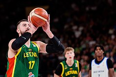 Jonas Valančiūnas, pasaulio čempionato atranka: Lietuva – Didžioji Britanija Jonas Valančiūnas, pasaulio čempionato atranka: Lietuva – Didžioji Britanija