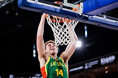 Matas Buzelis, Pasaulio čempionato atranka: Lietuva – Didžioji Britanija