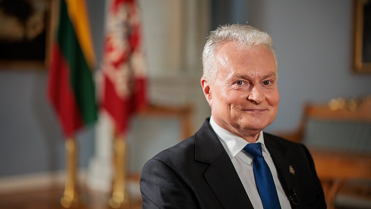 Su Sinkevičiumi dėl jo parduoto sklypo šnekėjęs Nausėda: tai savaime nėra nusikaltimas Su Sinkevičiumi dėl jo parduoto sklypo šnekėjęs Nausėda: tai savaime nėra nusikaltimas