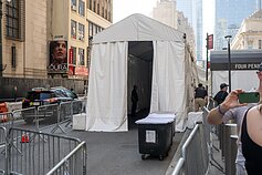 Niujorke prasideda Taylor Swift ir Traviso Kelce`io vestuvių šventė Niujorke prasideda Taylor Swift ir Traviso Kelce`io vestuvių šventė
