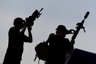Pamatykite: Gaižiūnų poligone vyko snaiperių varžybos – šimtas komandų iš 14 valstybių Pamatykite: Gaižiūnų poligone vyko snaiperių varžybos – šimtas komandų iš 14 valstybių