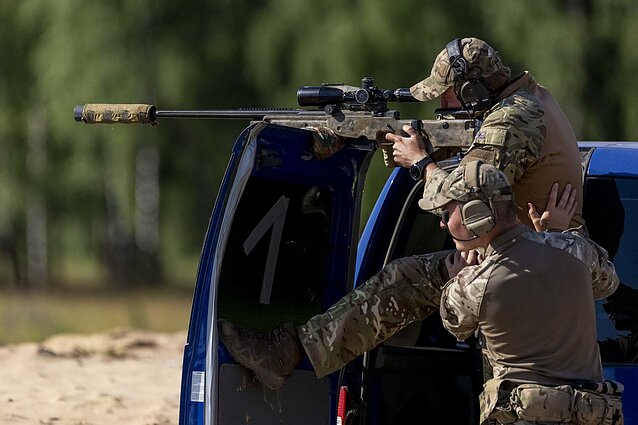 Pamatykite: Gaižiūnų poligone vyko snaiperių varžybos – šimtas komandų iš 14 valstybių Pamatykite: Gaižiūnų poligone vyko snaiperių varžybos – šimtas komandų iš 14 valstybių