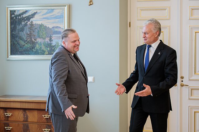 Taurimas Valys, Gitanas Nausėda Taurimas Valys, Gitanas Nausėda