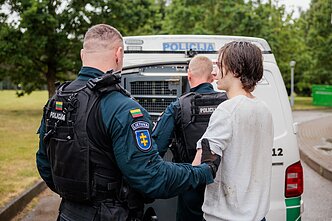 Incidentas prie Vilniaus televizijos bokšto prieš iškeliant JAV vėliavą