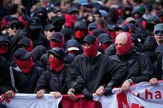 Vokietijoje vykstant „AfD“ suvažiavimui – masiniai protestai Vokietijoje vykstant „AfD“ suvažiavimui – masiniai protestai