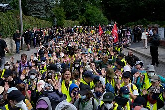 Vokietijoje vykstant „AfD“ suvažiavimui – masiniai protestai Vokietijoje vykstant „AfD“ suvažiavimui – masiniai protestai