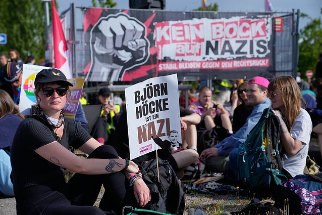 Vokietijoje vykstant „AfD“ suvažiavimui – masiniai protestai Vokietijoje vykstant „AfD“ suvažiavimui – masiniai protestai