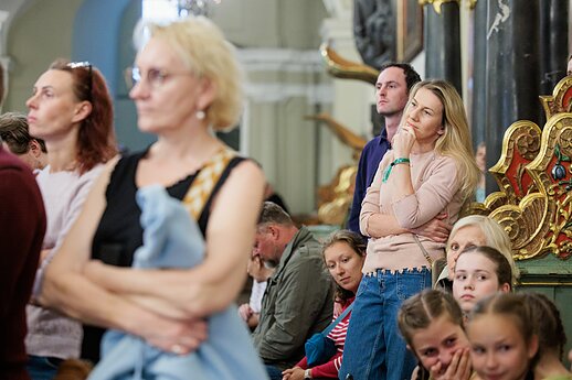 Nors akordeonu dažniausiai grojama solo, koncertas „Kelionė laiku“ sujungė kelis šimtus jaunųjų muzikantų.
