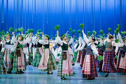 Moksleivių dainų šventė Šokio diena „Ratu, ratu!“
