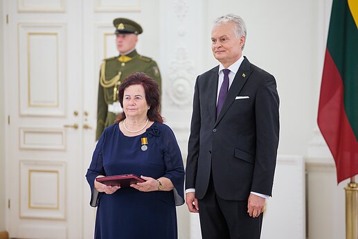 Už darbus ir Lietuvos vardo garsinimą apdovanoti Lietuvos ir užsienio valstybių piliečiai