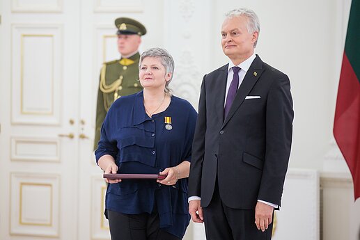 Už darbus ir Lietuvos vardo garsinimą apdovanoti Lietuvos ir užsienio valstybių piliečiai