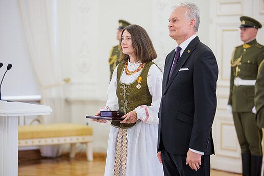 Už darbus ir Lietuvos vardo garsinimą apdovanoti Lietuvos ir užsienio valstybių piliečiai