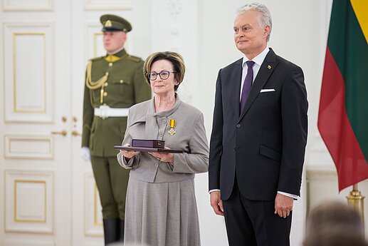 Už darbus ir Lietuvos vardo garsinimą apdovanoti Lietuvos ir užsienio valstybių piliečiai