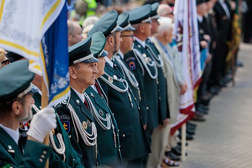 Liepos 6-osios proga Daukanto aikštėje vyko vėliavų pakėlimo ceremonija