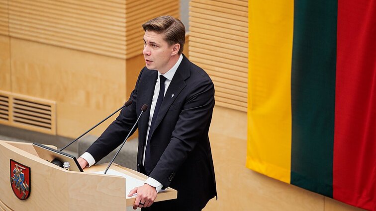 „Jei nepavyks, būsime tuščių pažadų Vyriausybė“: Sinkevičius Seimui pristatė programą