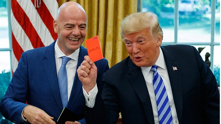 Buvęs FIFA inspektorius Malžinskas: raudonos kortelės panaikinimas yra korupcija
