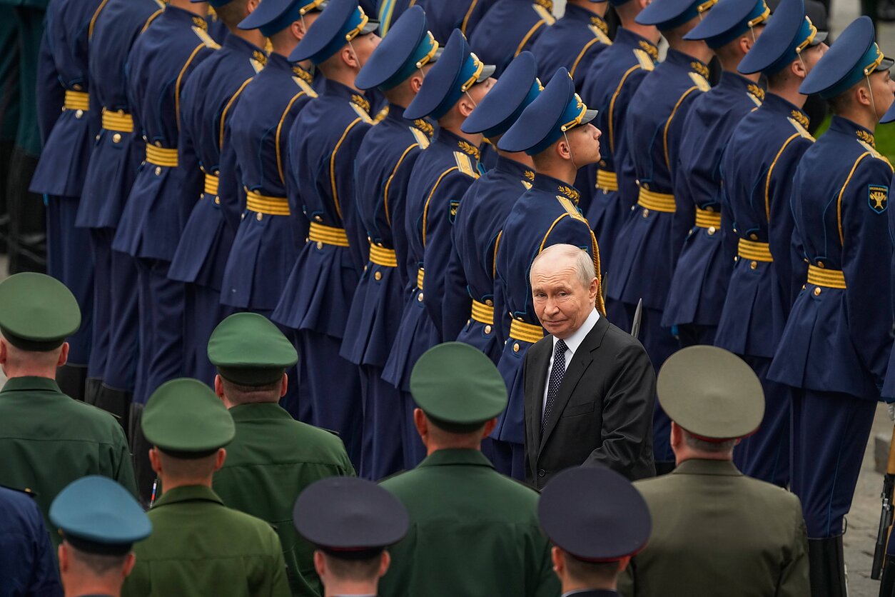 Vladimiras Putinas ir Rusijos kariai