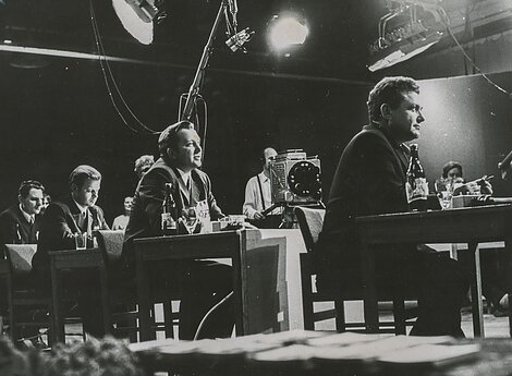 TV studijoje filmuojamas konkursas „DN-72“. 1972 m. 
