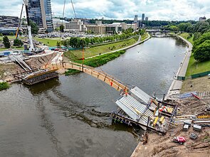 Vilniuje – naujo pėsčiųjų tilto per Nerį statybos