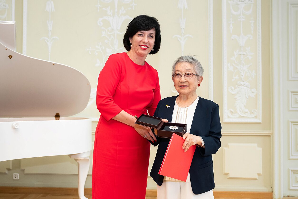 Aukščiausias Kultūros ministerijos apdovanojimas – Lietuvos ir Japonijos kultūrinių ryšių puoselėtojai Sumiko Ando