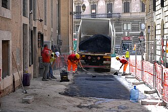Karščio banga Europoje: profesinės sąjungos reikalauja apsaugoti darbuotojus Karščio banga Europoje: profesinės sąjungos reikalauja apsaugoti darbuotojus