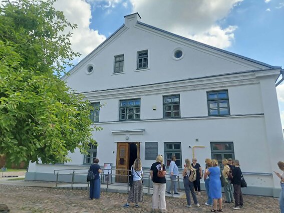 Daugiakultūris centras, įrengtas sinagogoje Daugiakultūris centras, įrengtas sinagogoje