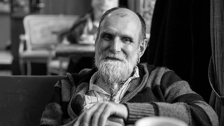 Aidą Marčėną prisiminęs literatūros tyrinėtojas: „Jo asmenybės šviesa spinduliuos amžinai“