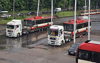 Vilnius Ukrainai humanitarinei pagalbai perdavė du troleibusus