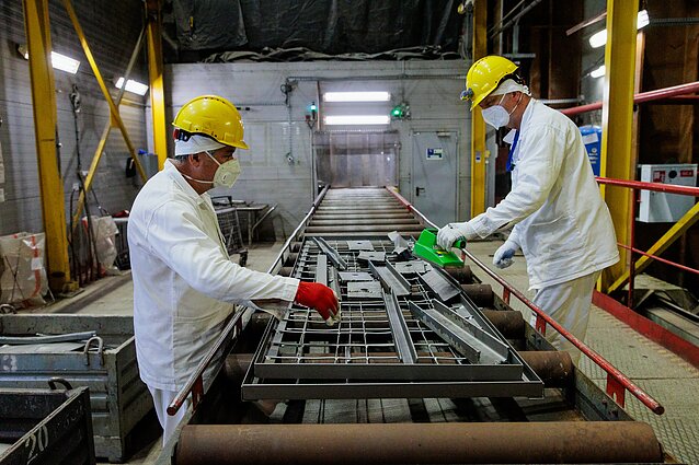 Ignalinos atominėje elektrinėje ardomas metalas Ignalinos atominėje elektrinėje ardomas metalas