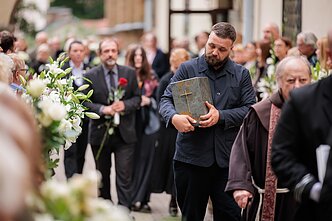 Vilniuje į paskutinę kelionę išlydimas poetas Aidas Marčėnas Vilniuje į paskutinę kelionę išlydimas poetas Aidas Marčėnas