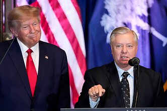 Lindsey Grahamas su Donaldu Trumpu
