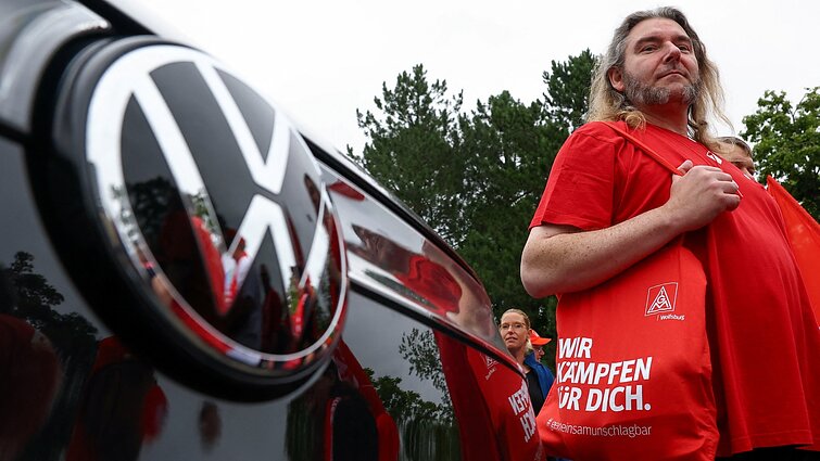 Stagnuojant Vokietijos pramonei – skaudūs planai: ketina uždaryti 4 „Volkswagen“ gamyklas