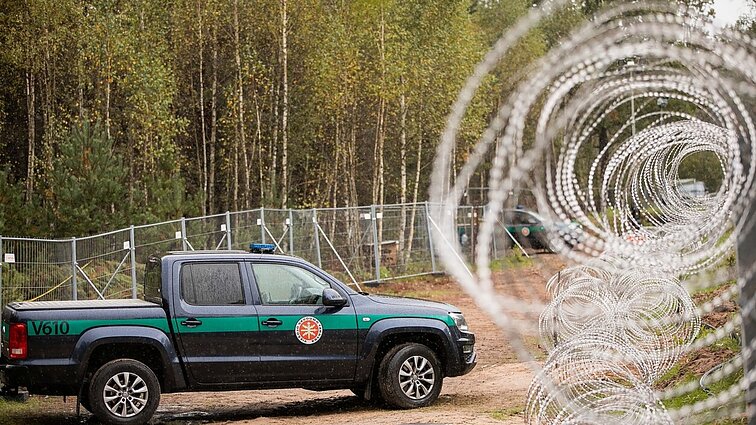VSAT – apie antrinės nelegalios migracijos srautus iš Latvijos ir kontrolę