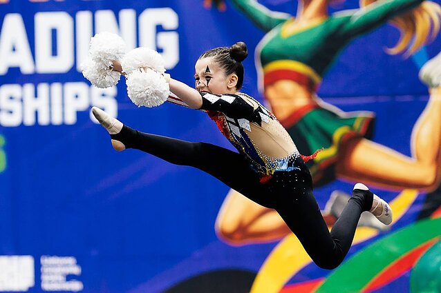 Elina Ostrovska na mistrzostwach Europy w cheerleadingu Elina Ostrovska na mistrzostwach Europy w cheerleadingu