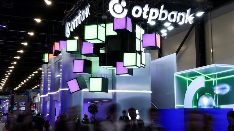 Ekonomistas apie „Luminor“ perkantį Rusijoje veikiantį banką: situacija intriguoja