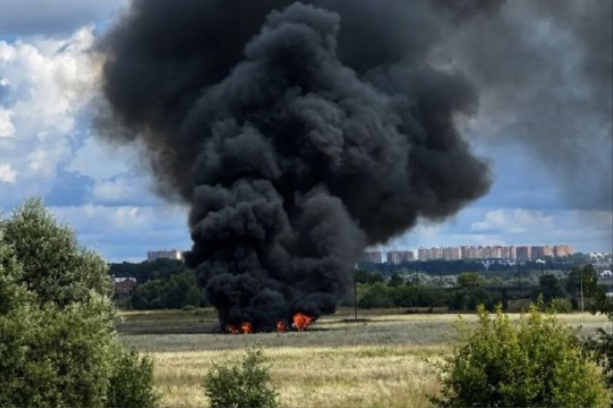 В Подмосковье разбился истребитель Су-57 В Подмосковье разбился истребитель Су-57