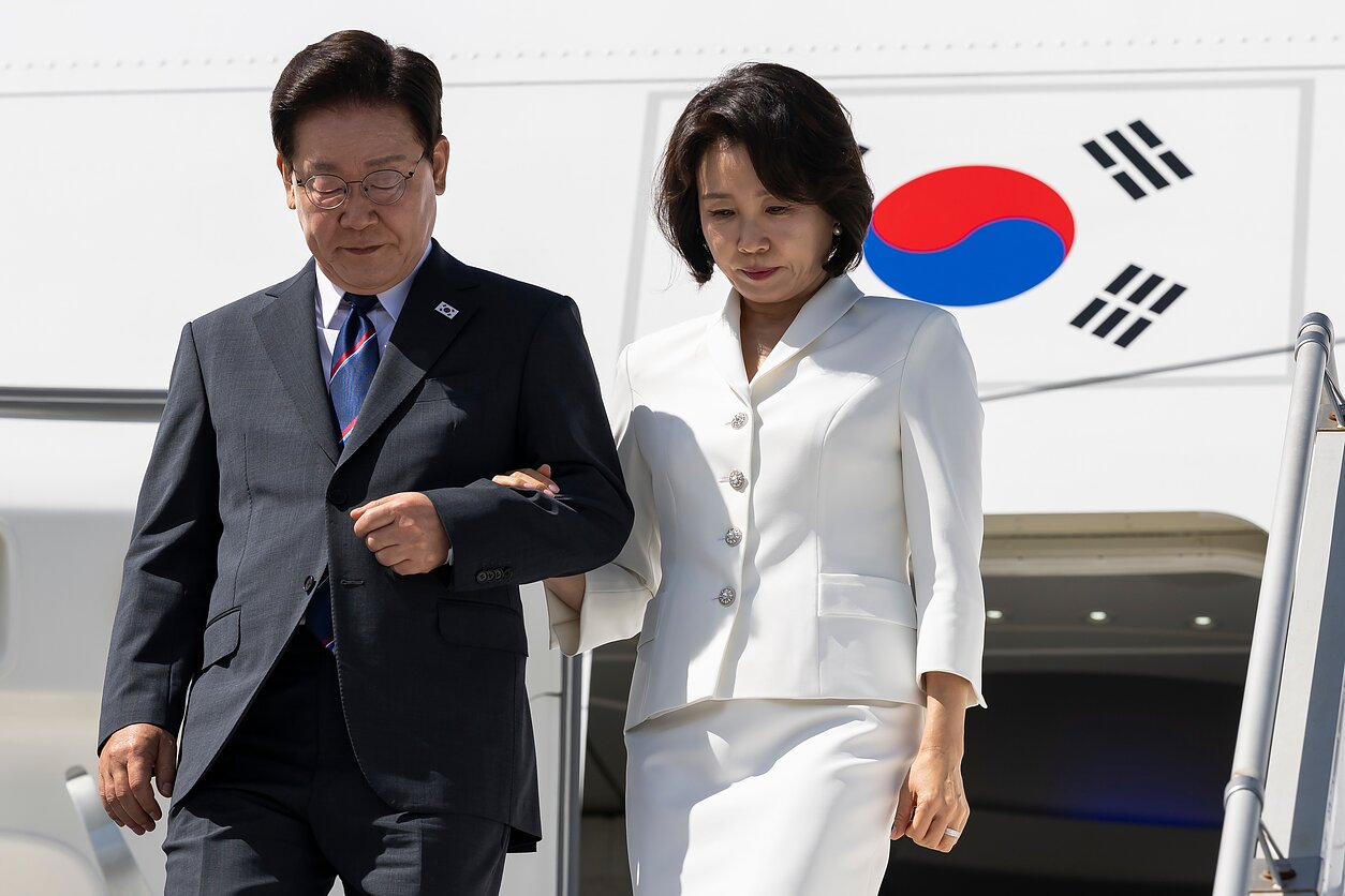 Lee Jae-myungas su žmona Kim Hea Kyung Lee Jae-myungas su žmona Kim Hea Kyung