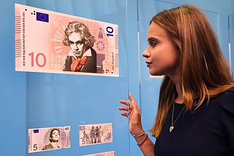 Eurų banknotų pavyzdžiai