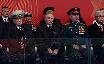Владимир Путин на параде 9 мая Владимир Путин на параде 9 мая