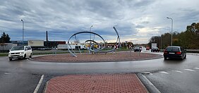 Algirdo ir Remigijaus Gataveckų skulptūra „Skubėk lėtai“ Algirdo ir Remigijaus Gataveckų skulptūra „Skubėk lėtai“