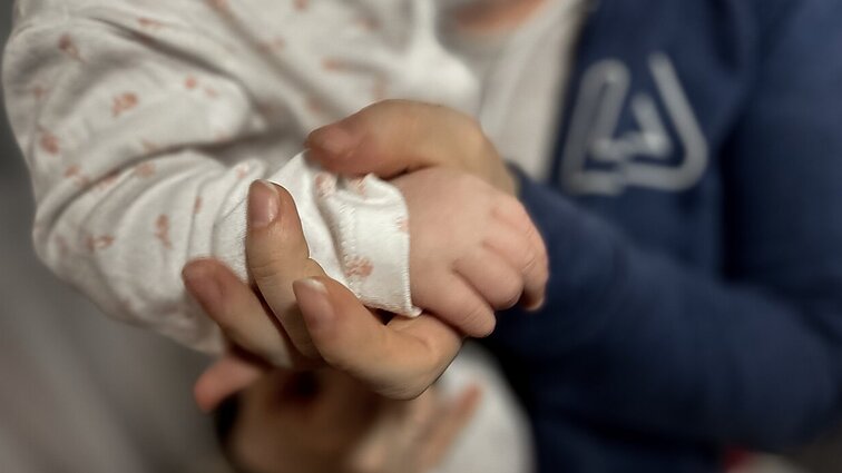 Sprendimas paimti vaiką šeimą pasiekė po mirties: tarnyba sako informacijos negavusi laiku