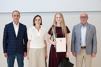 Pagerbti Kauno šimtukininkai