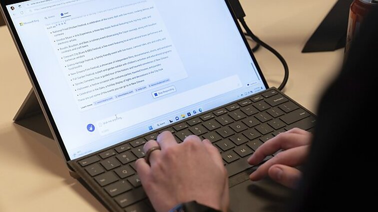 Pokyčiai DI naudojime: vartotojai galės pateikti skundą dėl nepakankamos informacijos