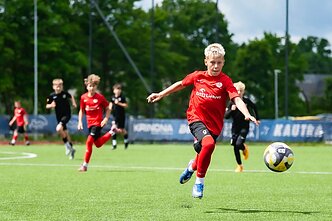 Lietuvos jaunimo futbolo bendruomenė nuosekliai plečiasi Lietuvos jaunimo futbolo bendruomenė nuosekliai plečiasi