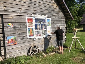 Atidaroma tarptautinio dailininkų plenero „Spalvos ir atspalviai“ paroda, skirta iškilaus Lietuvos tapytojo Aleksandro Vozbino (1958–2021) atminimui