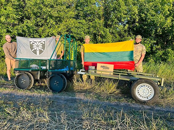 Radarom 2024_Apsaugokime Ukrainos karius_background_soldiers