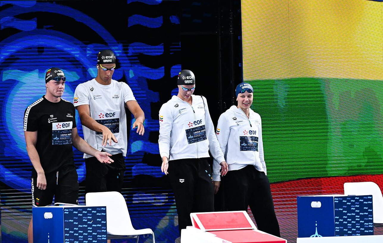 Lietuvos estafetės komandai iki bronzos pritrūko 1,7 sek., Meilutytė pateko į finalą