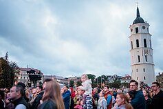 „Vilniaus dienų“ šeštadienį Katedros aikštėje vainikavo Jaručio ir Montvydo koncertai „Vilniaus dienų“ šeštadienį Katedros aikštėje vainikavo Jaručio ir Montvydo koncertai