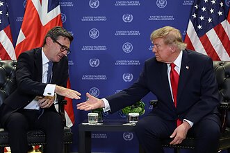 Andy Burnhamas, Donaldas Trumpas